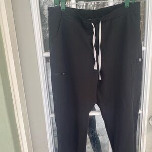 Figs Men's Black Joggers
